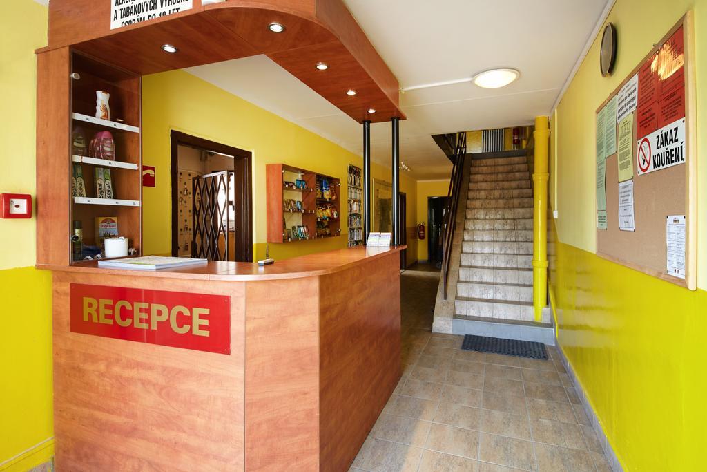Hostel Liben Prag Dış mekan fotoğraf