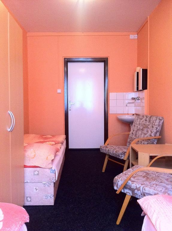 Hostel Liben Prag Oda fotoğraf
